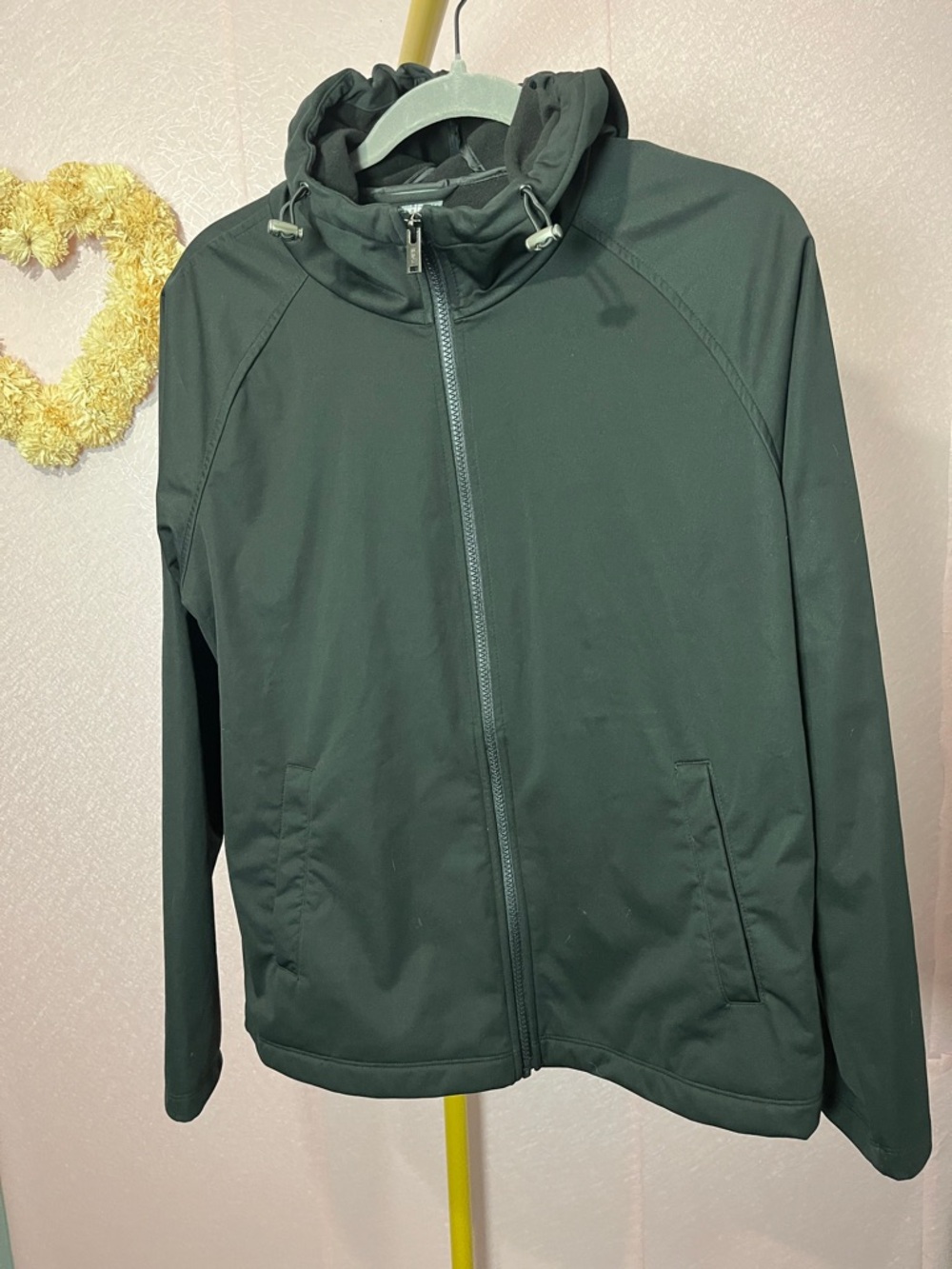 32 Degrees Forest Green Lightweight Hooded Windbreaker